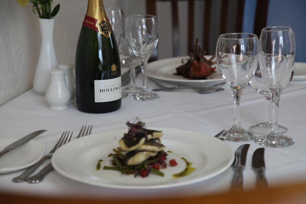 Singleton Lodge Country House Hotel Poulton-le-Fylde Bagian luar foto